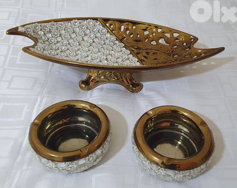 Golden Cake plate or fruit basket and 2 Ashtrey  13$ beyrout ashrafiye 0