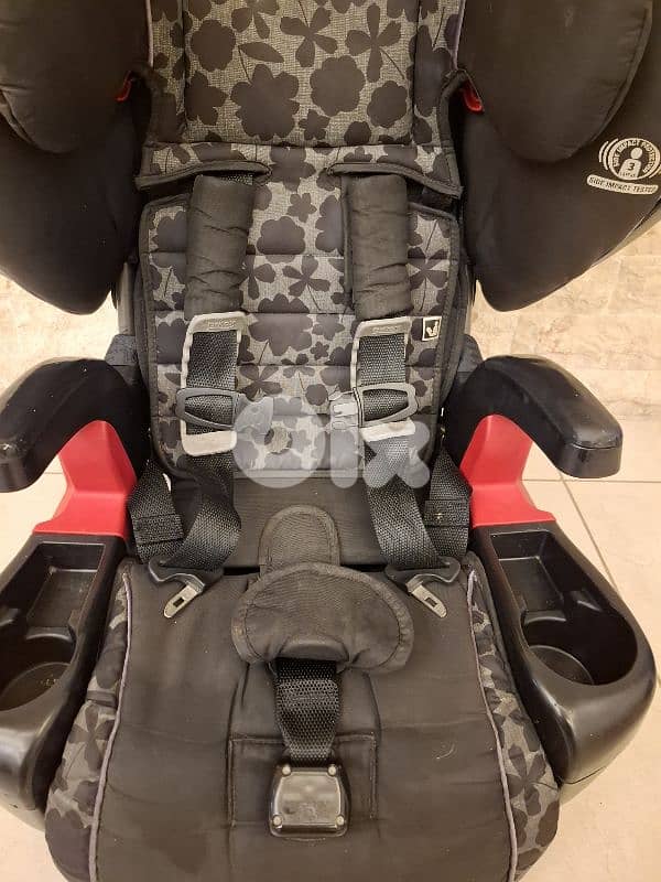 Britax Pinnacle ClickTight Harness-2-Booster Car Seat  /5$delivery 1