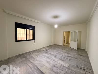 Naccashe | 110m² + 35m² Backyard Terrace | Calm Neighborhood | Floor 1