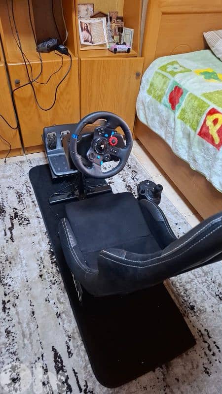 RACE STEERING WHEEL 0