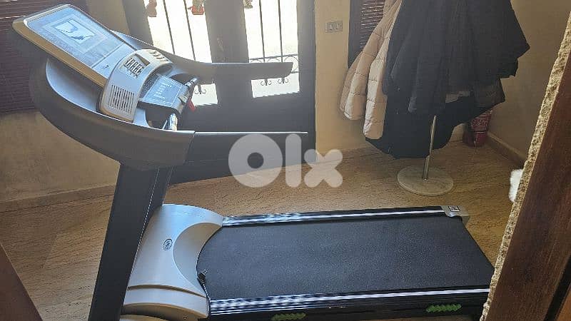 Meili Heavy-Duty Treadmill – 200kg Capacity – Like New/Barely Used 0
