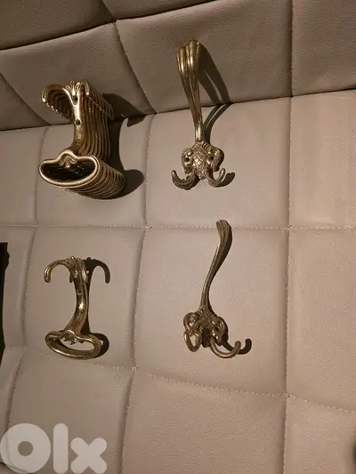 curtain embraces