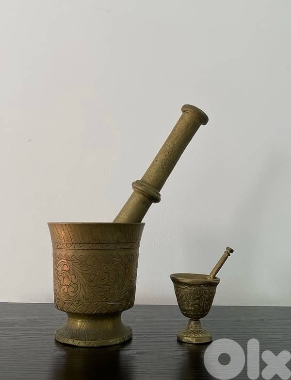 Vintage Brass Mortar & Pestle – Hand-Engraved 0