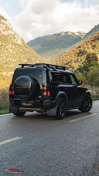 2020 Land Rover Defender P400 HSE