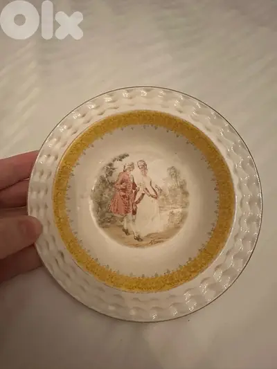 Antique 2 beautiful plates