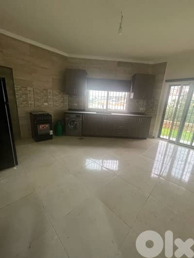 For Sale – Apartment with Garden in Qabrshamoun For Sale – Apartment with Garden in Qabrshamoun