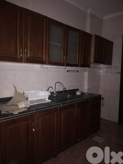 SPACIOUS APARTMENT IN MAZRAA PRIME (160SQ) 3 BEDROOMS , (BTHS-1271)