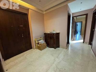 SPACIOUS APARTMENT IN VERDUN PRIME (200SQ) 3 BEDROOMS , (BT-1332)
