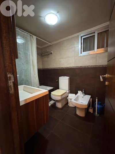 SPACIOUS APARTMENT IN VERDUN PRIME (200SQ) 3 BEDROOMS , (BT-1332)