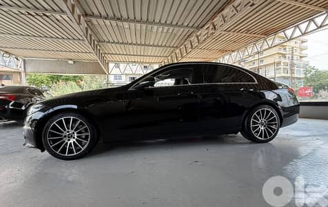 Mercedes C-Class 2022 ( 21,000 KM )