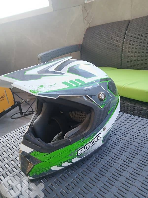Helmet Motorcycle - Beon 0