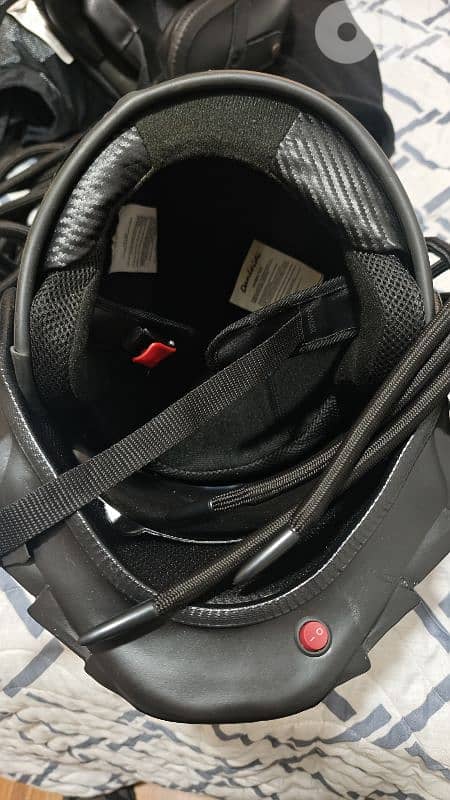 predator helmet 4
