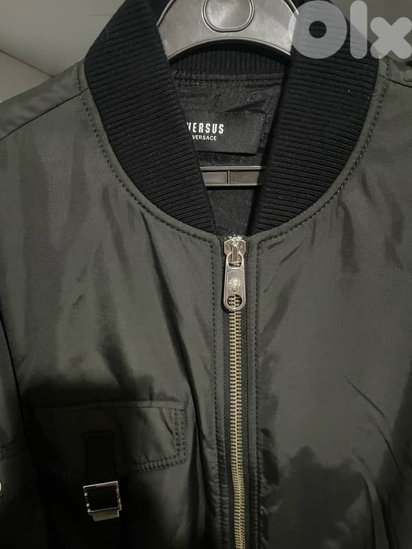 Versace versus 0