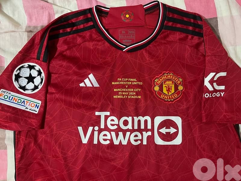 Bruno Fernandes Manchester United home adidas kit 1