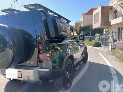 Land Rover Defender 2021