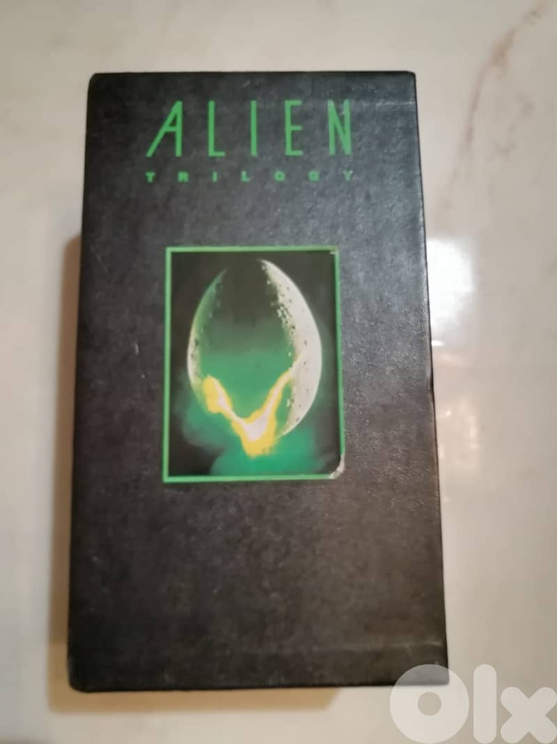 Alien Trilogy VHS Box Set: Alien, Aliens, Alien 3 0