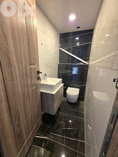 مكتب فخم للبيع في ذوق مصبح Decorated apartment for sale in Zouk Mosbeh