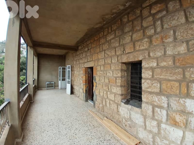 L19155 - Land With Old House For Sale in Beit Chabeb 2