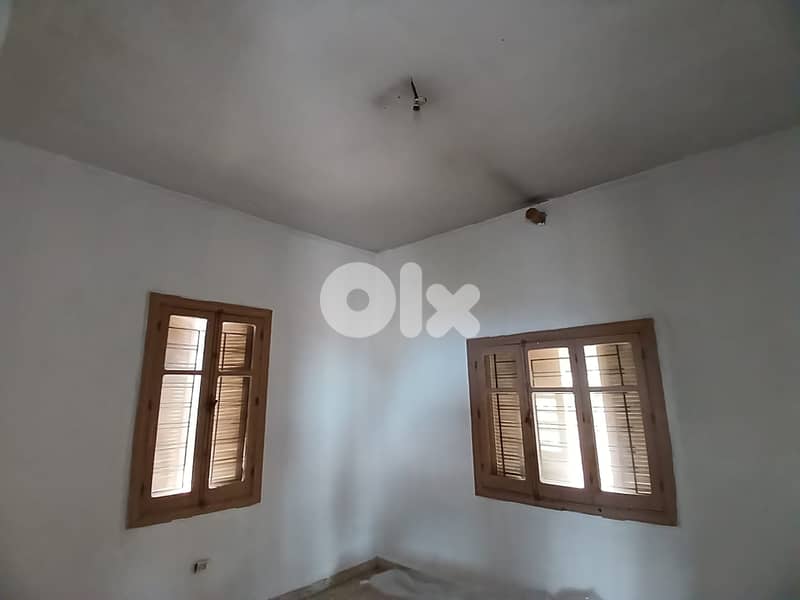 L19155 - Land With Old House For Sale in Beit Chabeb 4