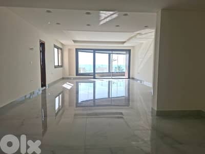 L19981 - High-End Apartment with Terrace & Sea View in Raouche