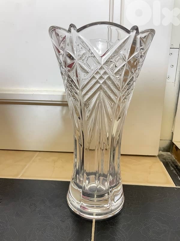 Heavy Glass Vase 0