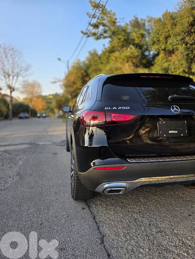 Mercedes-Benz GLA-Class 2021