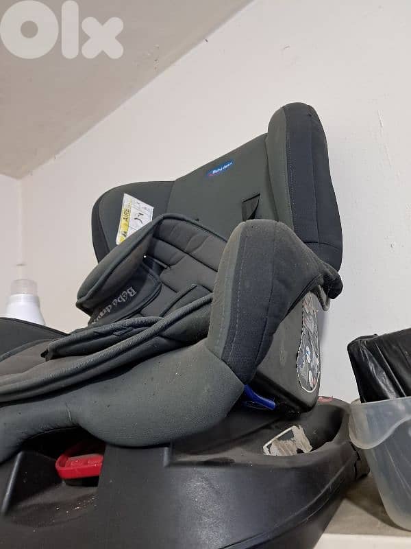 car seat 0