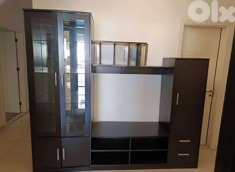TV Unit 0