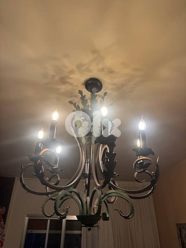 chandelier 0