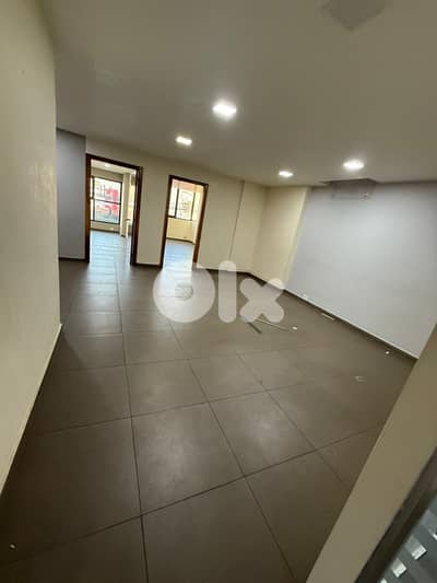 100 Sqm Office for rent in Jdeideh | مكتب للايجار في الجديدة