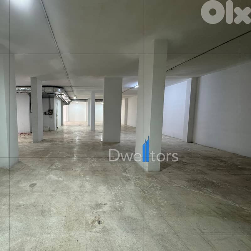 Warehouse for rent in Jal el Dib - 300 MTS2 - 3.8 Mt Height 0