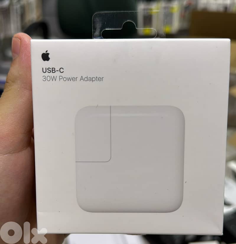 Apple 30w usb-c power adapter 3pin 0