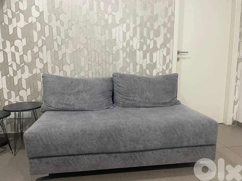 2 Sofas 1