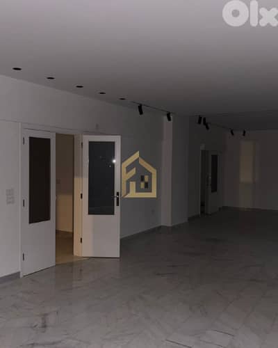 Apartment for sale in Mar Elias HN139 شقة للبيع في مار الياس
