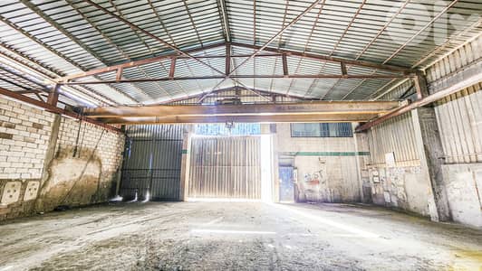 Land with Hangar for Rent in Zahle- Taaneyel أرض مع هنغار للإيجار في
