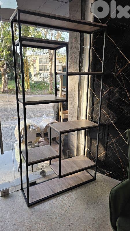 فيترين حديد Vitrine 0