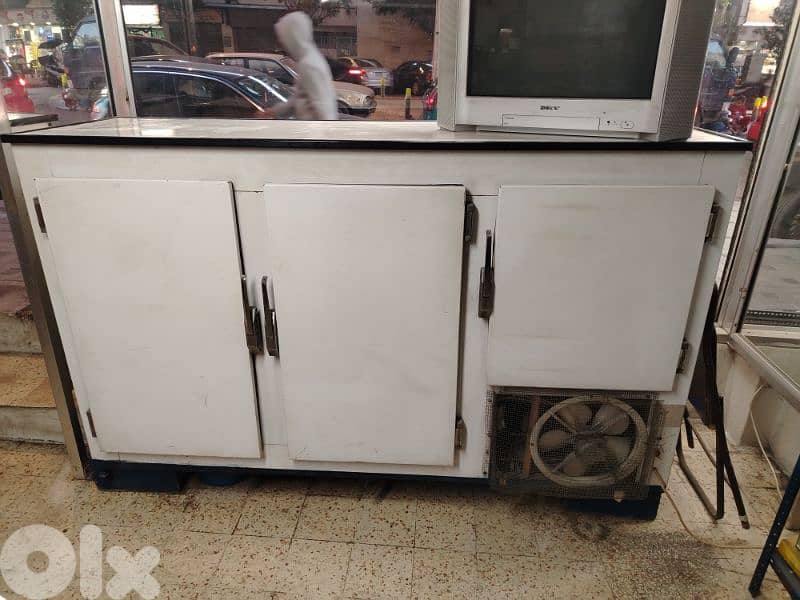 shop refrigerator 3