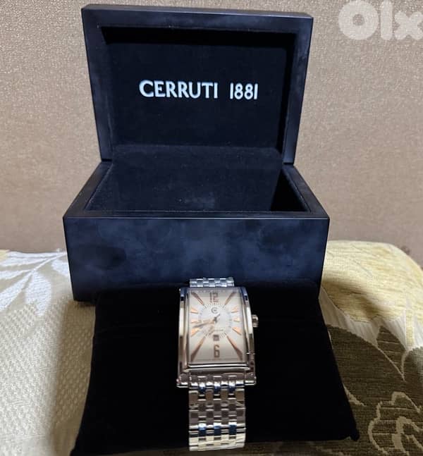 CERRUTI 1881 WATCH 40mm LIKE NEW SWISS MADE SWITZRLAND WITH BOX 1