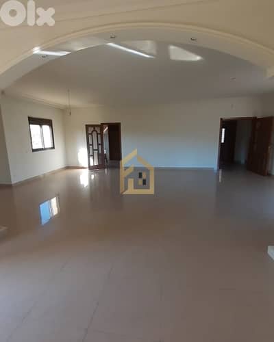 Apartment for rent in Baabdat SM172 شقة للإيجار في بعبدات