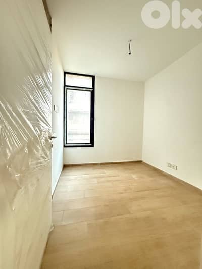 Shop for rent located in Naccache Prime location
