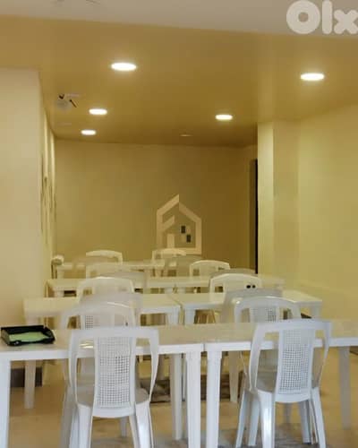 Shop for rent Ballouneh GH176  محل تجاري للإيجار في  بلونة