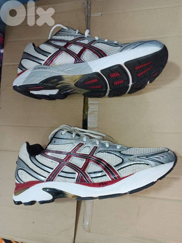 Asics shoes size 48 0