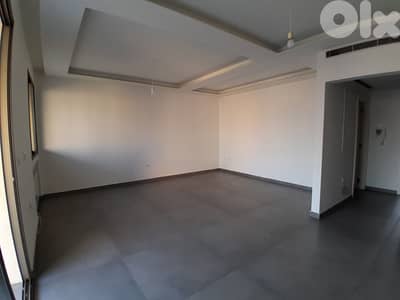 Spacious Apartment for sale in Achrafieh - Fassouh شقة واسعة للبيع في