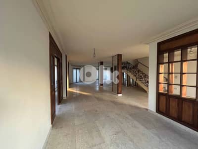 SPACIOUS DUPLEX IN ACHRAFIEH PRIME (600SQ) 3 BEDROOMS , (AC-957)
