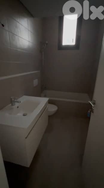 OFF MARKET / GYM & POOL IN ACHRAFIEH / GATED COMMUNITY / 1 BED AC-1103