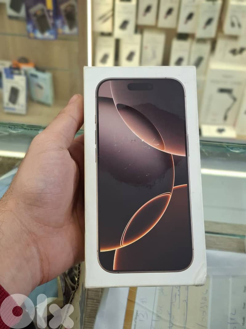 Open box [not used] 16 pro 256 gb deseret titanium *0 cycle  Expires 0