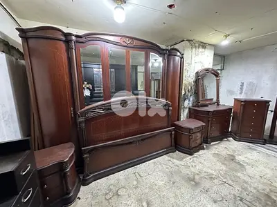 غرفة نوم كاملة خشب زان ولاتي شبه جديد