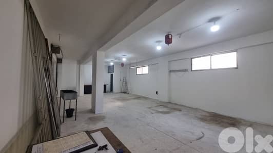 Warehouse for rent in Mazraat Yachouh - مستودع للإيجار في مزرعة يشوع