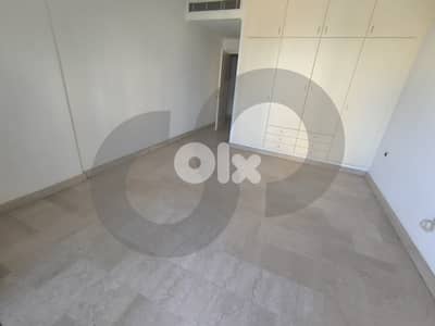 Prime location /Spacious/High floor Clemenceau/كليمنصوREF#SD131088 !