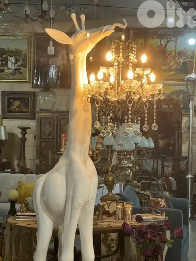 vintage white giraffe lighting holder